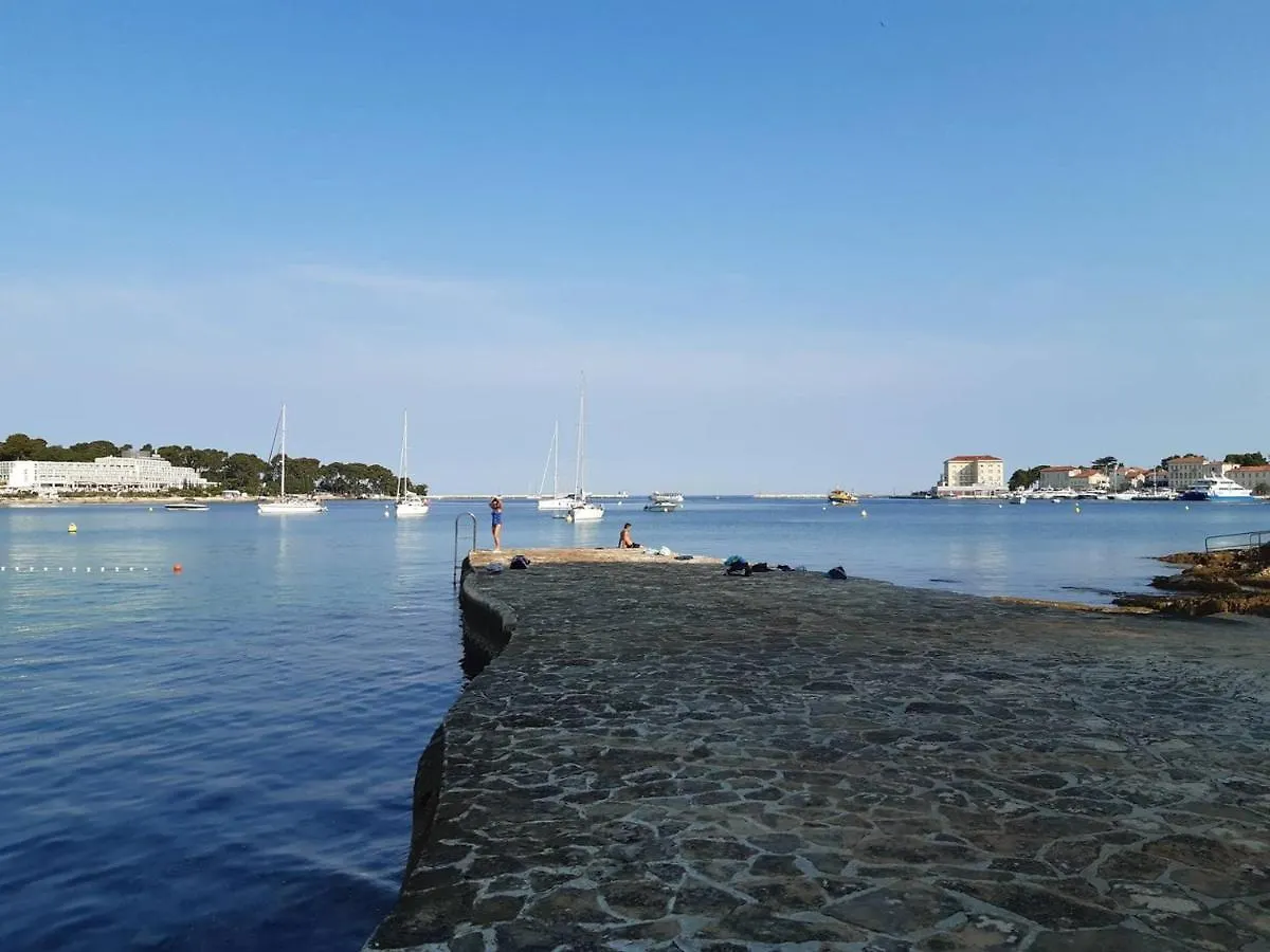 Apartments Sanja In One Of Favourite Part Of Porec Beach Area Gasthuis