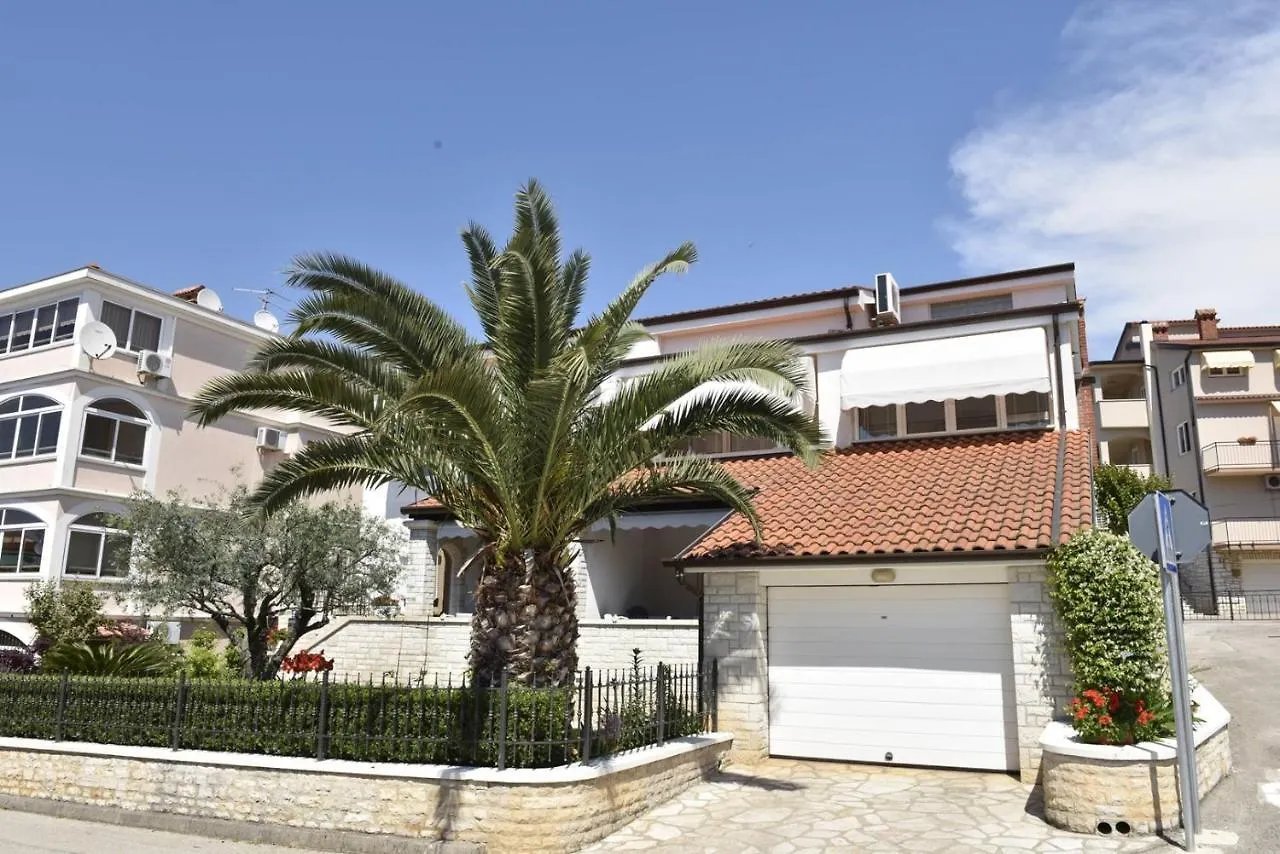 Gasthuis Apartments Sanja In One Of Favourite Part Of Porec Beach Area