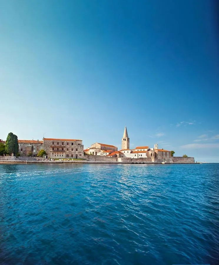 Apartments Sanja In One Of Favourite Part Of Porec Beach Area Gasthuis