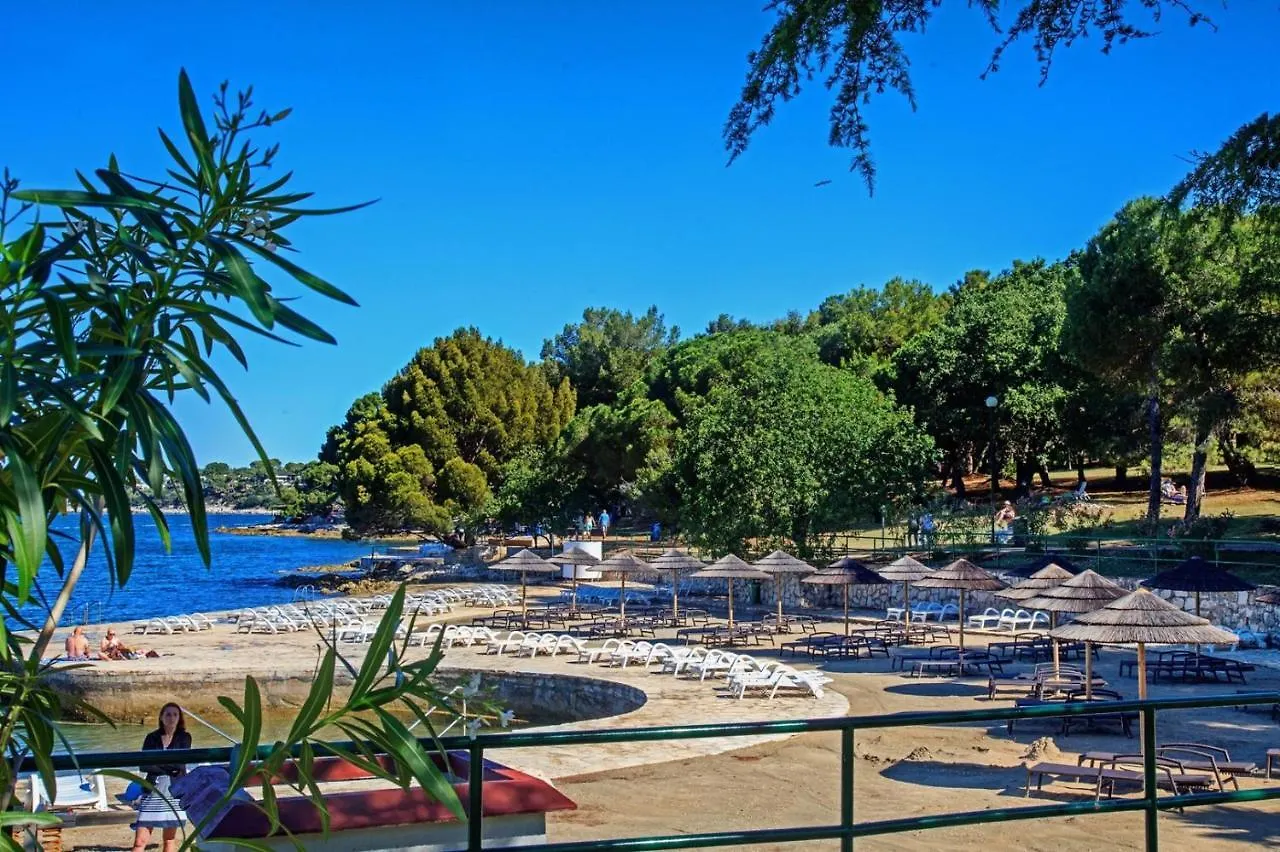 Gasthuis Apartments Sanja In One Of Favourite Part Of Porec Beach Area
