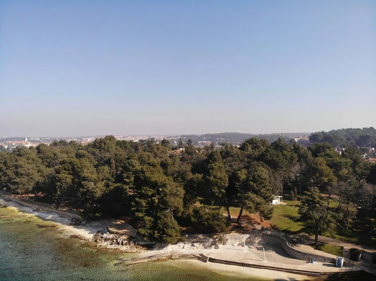 Gasthuis Apartments Sanja In One Of Favourite Part Of Porec Beach Area