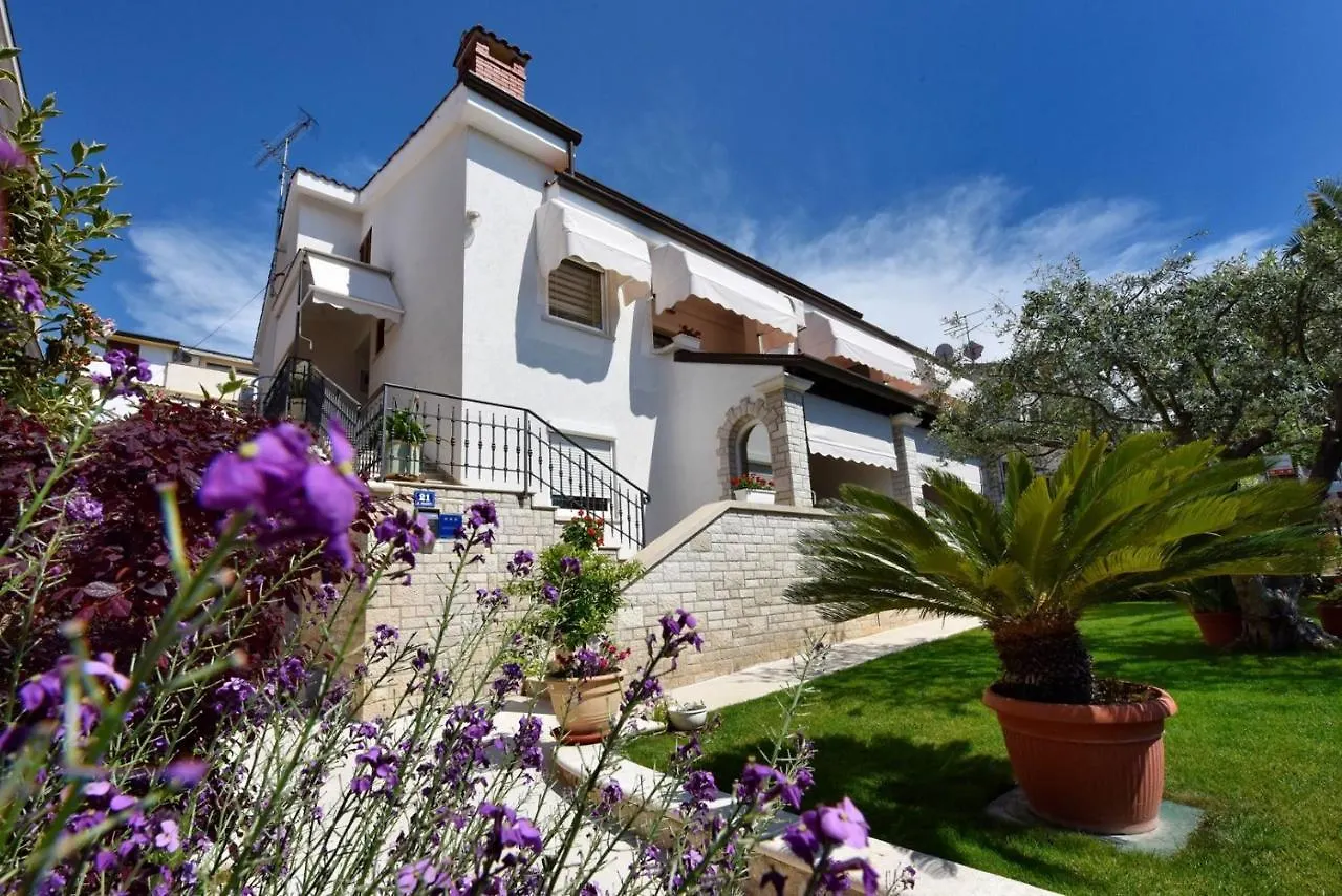 Gasthof Apartments Sanja In One Of Favourite Part Of Porec Beach Area