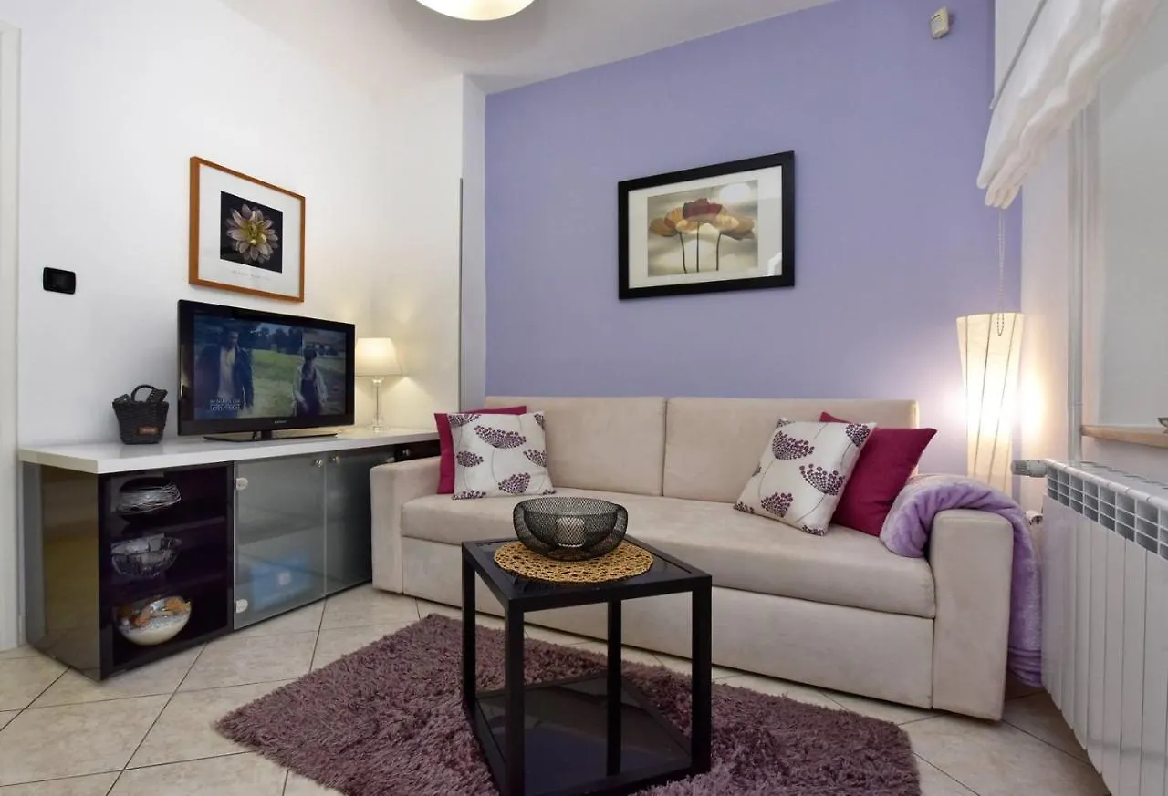 Gasthof Apartments Sanja In One Of Favourite Part Of Porec Beach Area